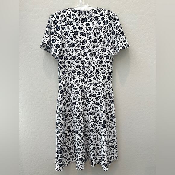 ANN TAYLOR | Petite Black White Floral Midi Dress | Size 2P - Picture 5 of 7